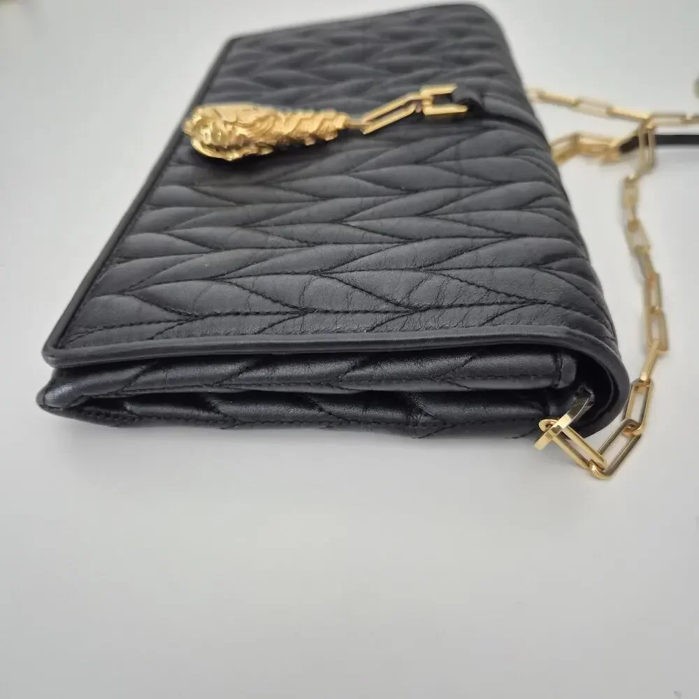 Gucci Vintage Quilted Chevron Leather Lion Charm Crossbody - Picture 5 of 12